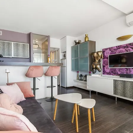 La Vie En Rose Naturiste - Port Nature Apartment *