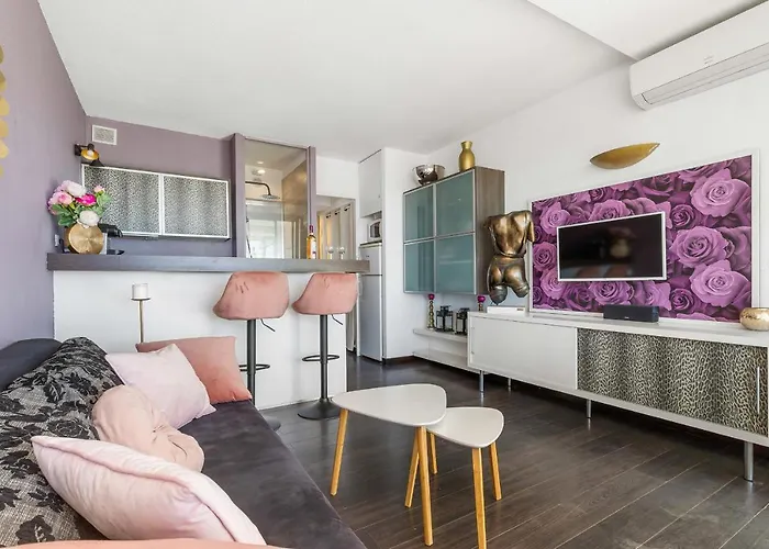 La Vie En Rose Naturiste - Port Nature Apartment *